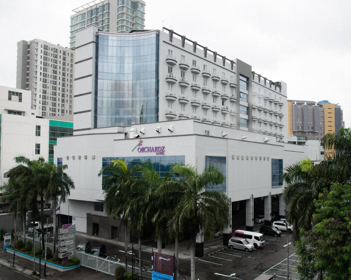 Orchardz Hotel Industri Jakarta Kemayoran Exterior foto