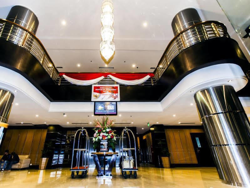 Orchardz Hotel Industri Jakarta Kemayoran Exterior foto